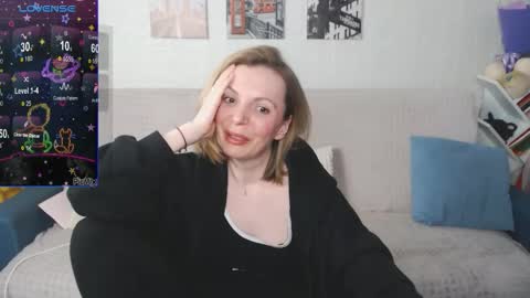 kiramartins cat online show from December 21, 7:21 pm