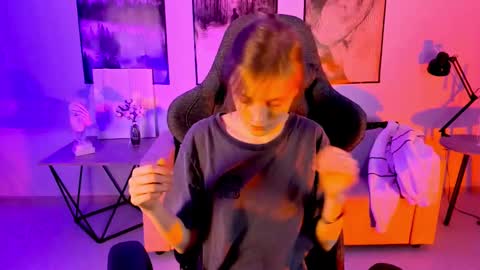 Kira online show from February 27, 2:32 pm