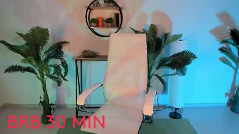 Kira online show from March 11, 8:20 pm