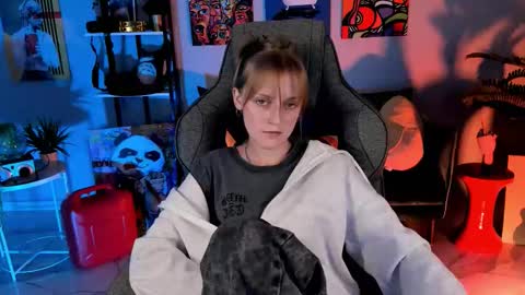 Kira online show from September 19, 5:57 pm