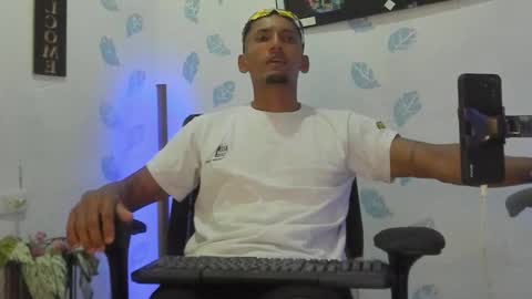 kiran_01 online show from October 28, 8:33 pm