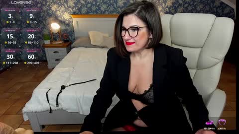 Snapshot of kiraroxx chatting on January 20, 12:36 am Kira online show from January 20, 12:36 am