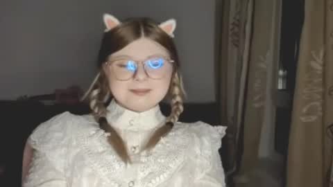 KiraYume online show from May 11, 5:43 pm