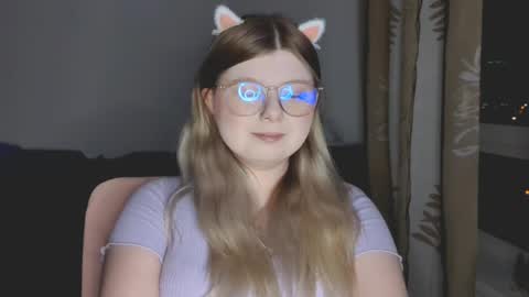 KiraYume online show from May 17, 9:00 pm