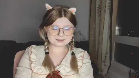 KiraYume online show from May 20, 8:59 pm