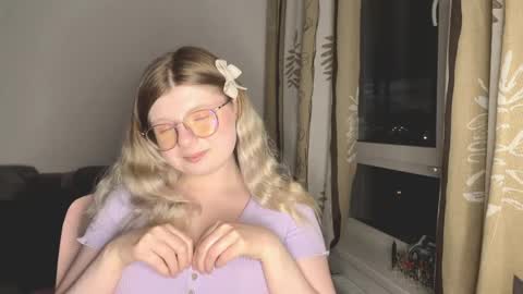 KiraYume online show from May 23, 10:25 pm
