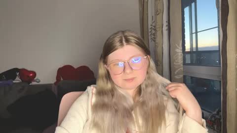 KiraYume online show from May 29, 10:41 pm