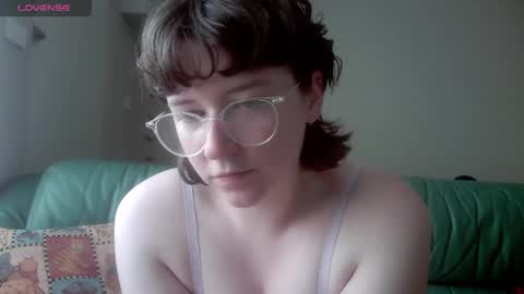 Snapshot of kirbythefae chatting on December 7, 2:31 am Kirby online show from December 7, 2:31 am