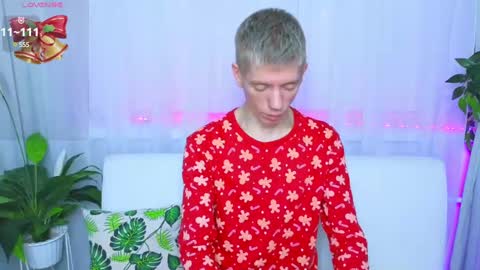    online show from December 5, 10:12 am