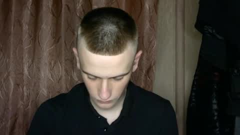 Snapshot of kirill1707 chatting on March 28, 10:31 pm kirill1707 online show from March 28, 10:31 pm