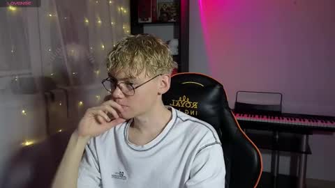 Kirill and Andrey online show from March 5, 3:51 pm