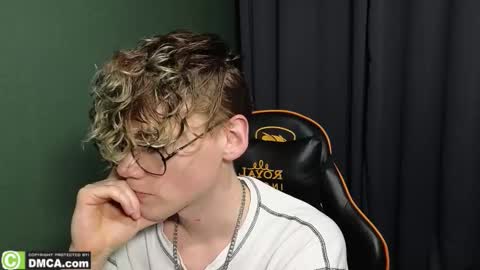 Kirill and Andrey online show from February 20, 1:35 am