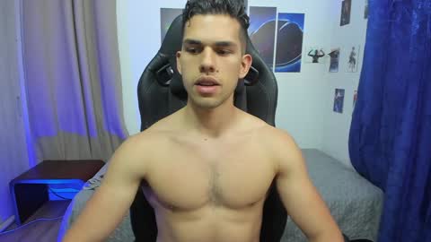 Snapshot of kiritosexhot chatting on January 5, 12:31 am Jacob online show from January 5, 12:31 am