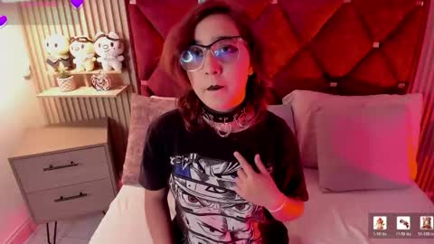 Samantha  Velvet online show from April 26, 8:28 pm