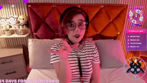Samantha  Velvet online show from April 29, 8:15 pm