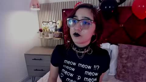 Samantha  Velvet online show from May 13, 9:11 pm