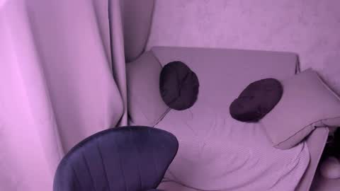 Kira online show from February 5, 7:31 pm