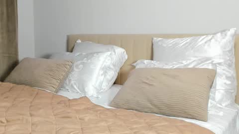 Snapshot of kirraa_ chatting on March 17, 7:06 pm Kira online show from March 17, 7:06 pm