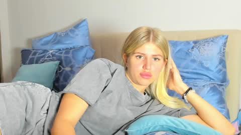 Kira online show from June 10, 10:08 pm