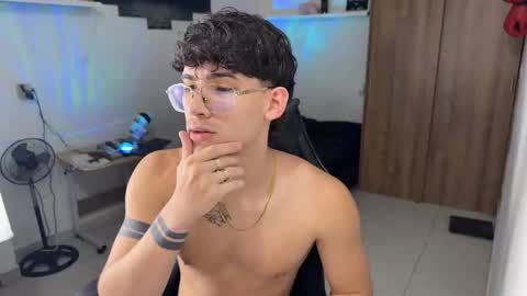 Snapshot of kisan_smith chatting on February 22, 3:29 am Kisan online show from February 22, 3:29 am