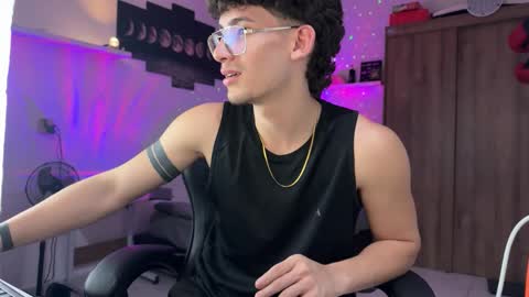 Snapshot of kisan_smith chatting on March 7, 2:08 am Kisan online show from March 7, 2:08 am