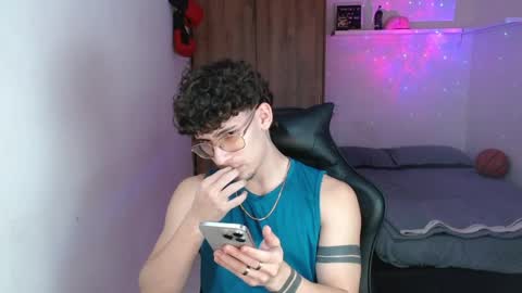 Snapshot of kisan_smith chatting on March 12, 2:50 am Kisan online show from March 12, 2:50 am