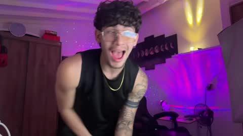 Snapshot of kisan_smith chatting on April 5, 3:15 am Kisan online show from April 5, 3:15 am