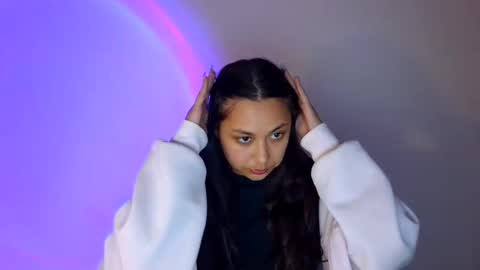 kiss_ameliaa online show from October 28, 10:30 am