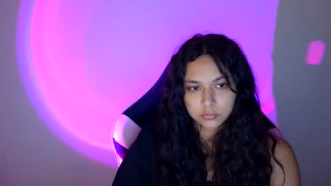 kiss_ameliaa online show from November 28, 9:01 am