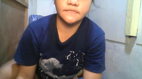 kiss_me_loves online show from June 22, 8:11 am