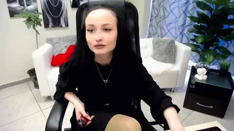 Snapshot of kiss_of_love_0 chatting on April 19, 8:46 am Louise online show from April 19, 8:46 am