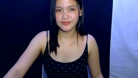 kissablepinay_olivia online show from September 19, 1:51 am