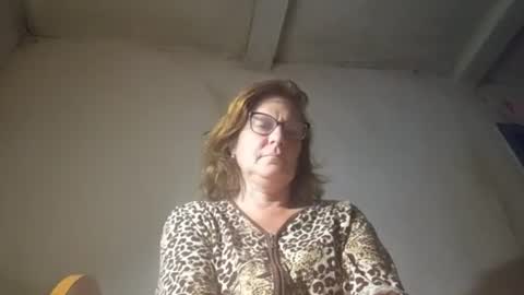 kissandvibe online show from August 1, 7:46 pm