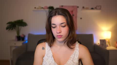 Sisi online show from January 15, 2:21 pm