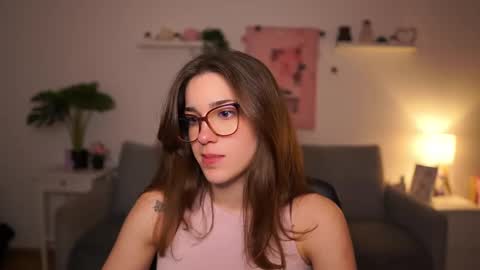 Snapshot of kissiecat chatting on February 20, 7:14 pm Sisi online show from February 20, 7:14 pm