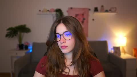 Snapshot of kissiecat chatting on April 7, 1:11 pm Sisi online show from April 7, 1:11 pm