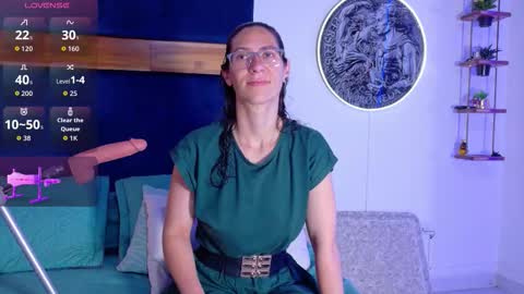 Kissing Company online show from November 26, 4:13 am