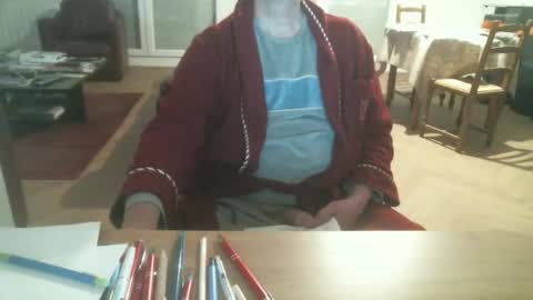 Snapshot of kisslog1 chatting on December 21, 4:36 pm kisslog1 online show from December 21, 4:36 pm