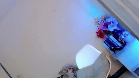 Saint Onicka online show from May 1, 12:37 am