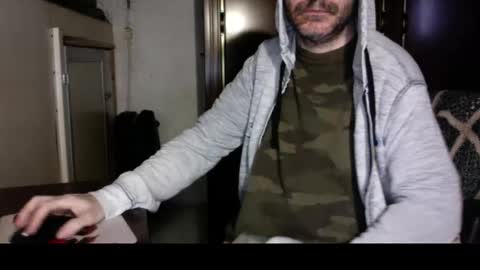 kissofbanned1983 online show from December 20, 9:38 am