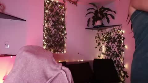 Helena and Brad online show from July 3, 3:02 am