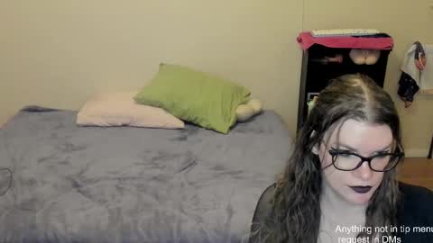 kissykryssie online show from March 15, 3:23 am