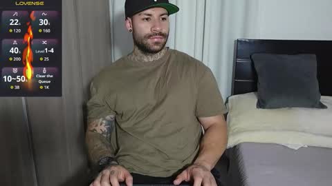 Snapshot of kite__ chatting on January 18, 11:41 pm kite__ online show from January 18, 11:41 pm