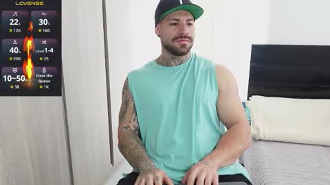 Snapshot of kite__ chatting on February 1, 3:21 pm kite__ online show from February 1, 3:21 pm