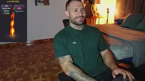 Snapshot of kite__ chatting on February 19, 2:02 pm kite__ online show from February 19, 2:02 pm