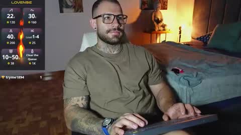 Snapshot of kite__ chatting on March 4, 4:02 pm kite__ online show from March 4, 4:02 pm