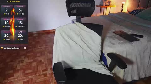 Snapshot of kite__ chatting on March 6, 2:24 pm kite__ online show from March 6, 2:24 pm