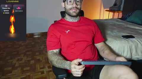 Snapshot of kite__ chatting on March 26, 12:28 am kite__ online show from March 26, 12:28 am