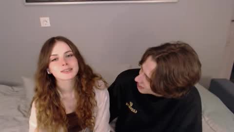 Snapshot of kitkatsweetspot chatting on February 9, 3:27 pm kitkatsweetspot online show from February 9, 3:27 pm