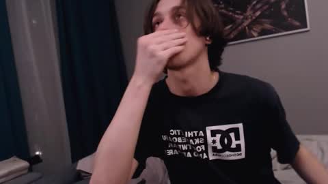 kitkatsweetspot online show from March 1, 8:11 pm